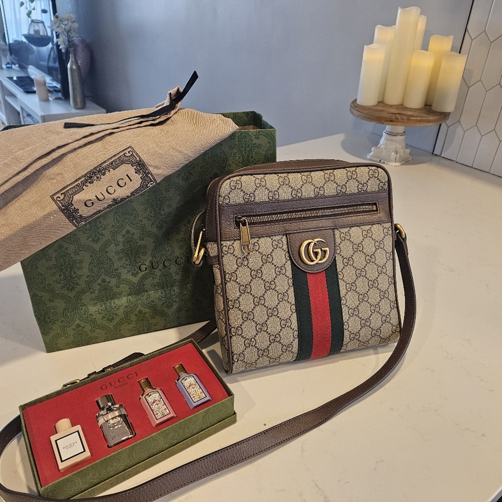 Gucci Crossbody- Authentic